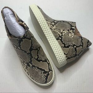 Aerosoles Zirah Rocco’s Snakeskin Wedge Booties Comfort Sneakers Womens Size 9 M